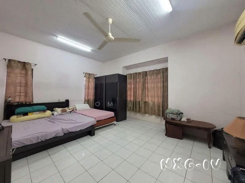 Semi-Detached House for Sale in Taman Mesra (Klang) - Tom Lee - PropertyGuru.com.my