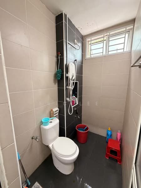 2-storey Terraced House for Sale in Bandar Uda Utama (Johor Bahru) - Eric Lee - Bathroom - PropertyGuru.com.my