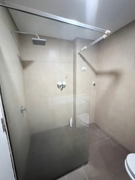 Servis Apartment untuk Disewa di Radia Residences - Abby Woo - Bathroom - PropertyGuru.com.my