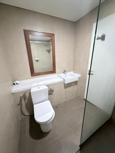 Servis Apartment untuk Disewa di Radia Residences - Abby Woo - Bathroom - PropertyGuru.com.my