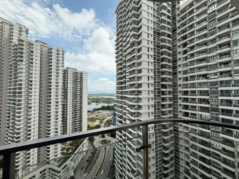 Kondominium untuk Disewa di Amberside @ Country Garden Danga Bay - Edward Tan - Balcony - PropertyGuru.com.my