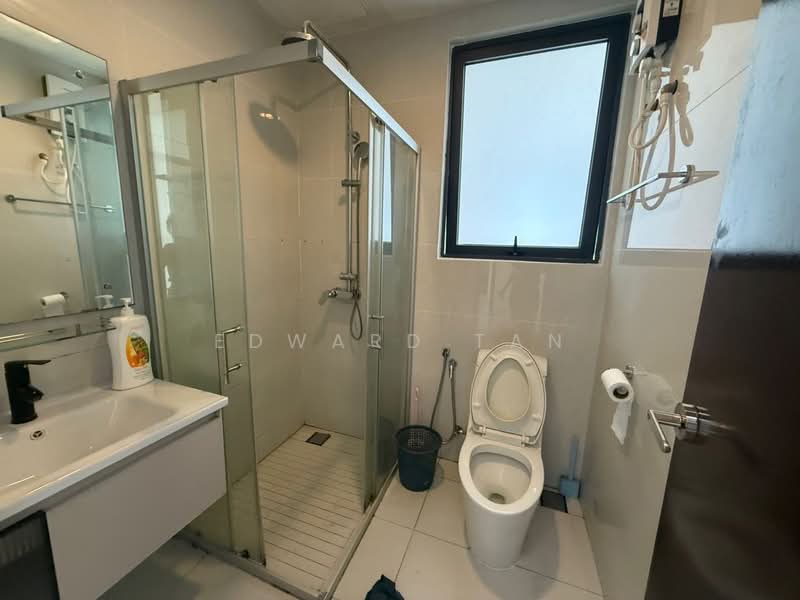 Kondominium untuk Disewa di Amberside @ Country Garden Danga Bay - Edward Tan - Bathroom - PropertyGuru.com.my