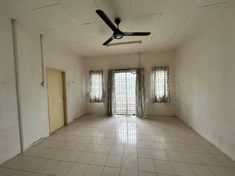Rumah Teres 2 Tingkat untuk Dijual di Sungai Petani (Kedah) - Azura Ghani - Living Room - PropertyGuru.com.my
