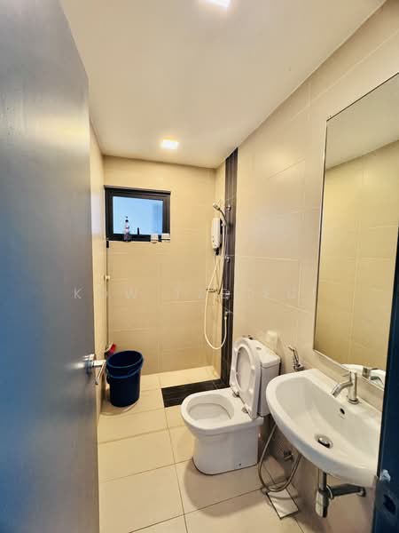 Service Residence for Rent at The Link 2 Residences - Kow Tze Fui - Bathroom - PropertyGuru.com.my