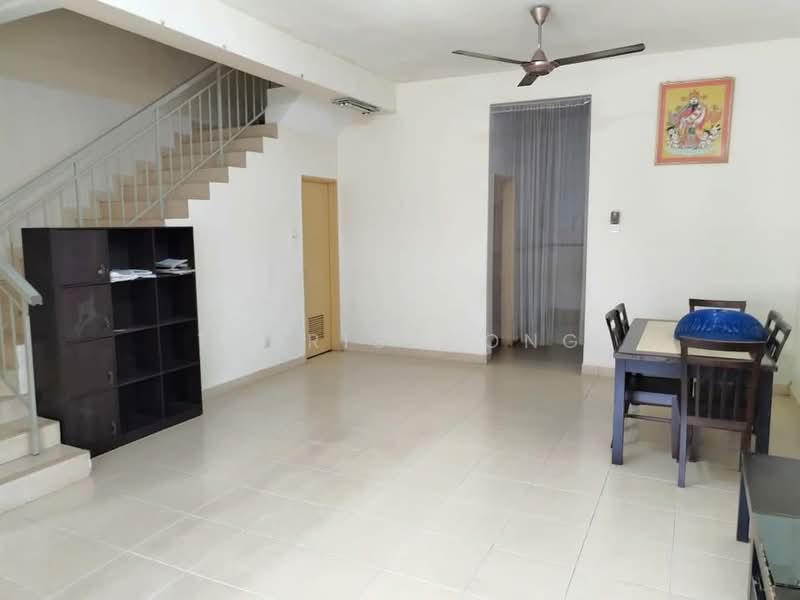 Rumah Teres 2 Tingkat untuk Dijual di Bandar Puteri (Klang) - Tabris Wong - Living Room - PropertyGuru.com.my
