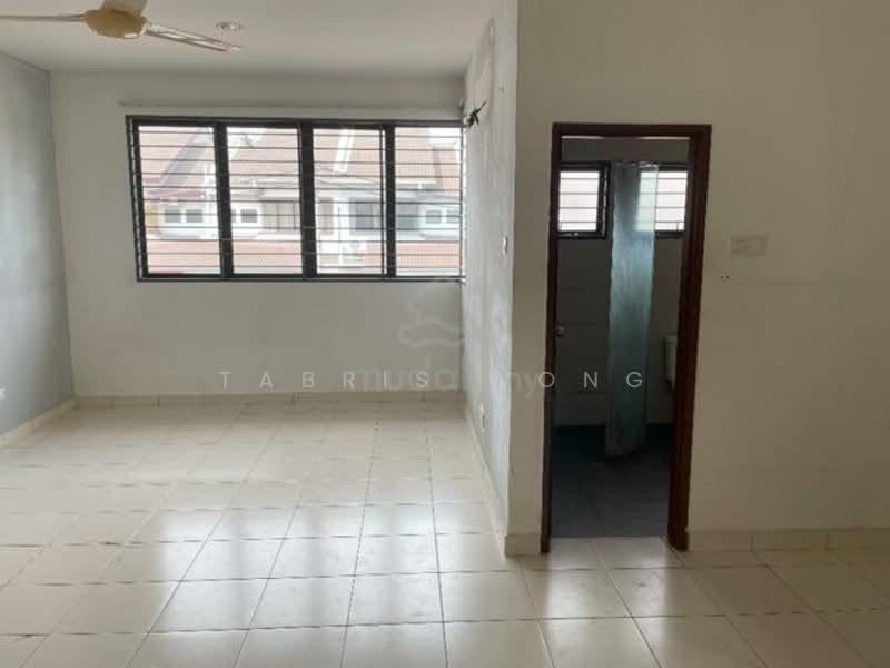 Rumah Teres 2 Tingkat untuk Dijual di Bandar Puteri (Klang) - Tabris Wong - Living Room - PropertyGuru.com.my