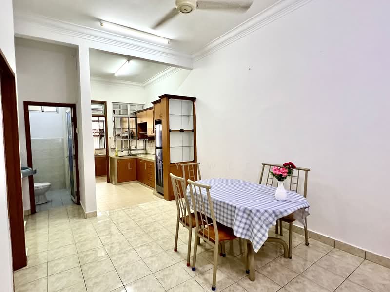 1-storey Terraced House for Rent in Taman Rinting (Masai) - Lily Wee - Kitchen - PropertyGuru.com.my