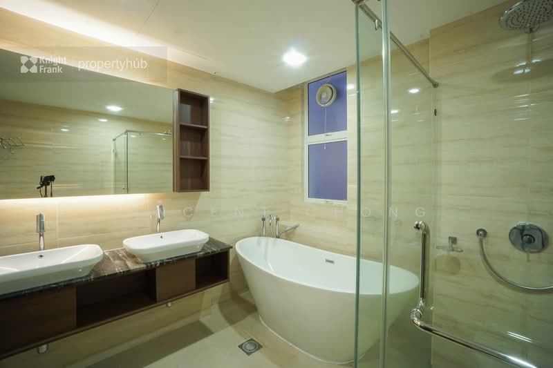 Condominium for Rent at The Bay Residences - Vincent Chong - Master Bathroom - PropertyGuru.com.my