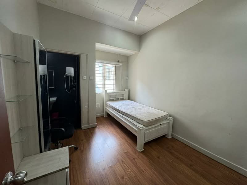 2.5-storey Terraced House for Sale in Setiawangsa (Kuala Lumpur) - Joe Tan - Bedroom - PropertyGuru.com.my