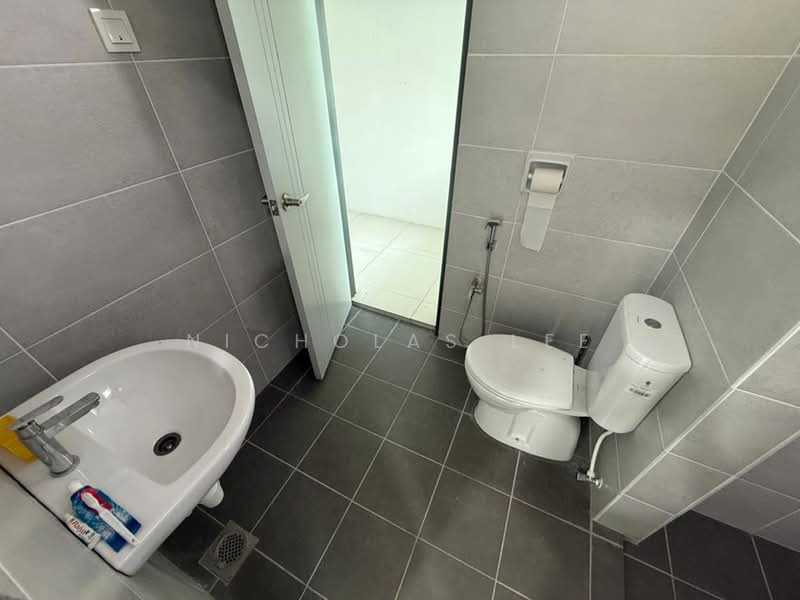 Cluster House for Sale in Panorama Lapangan Saujana (Green Park) (Ipoh) - Nicholas Lee - Bathroom - PropertyGuru.com.my