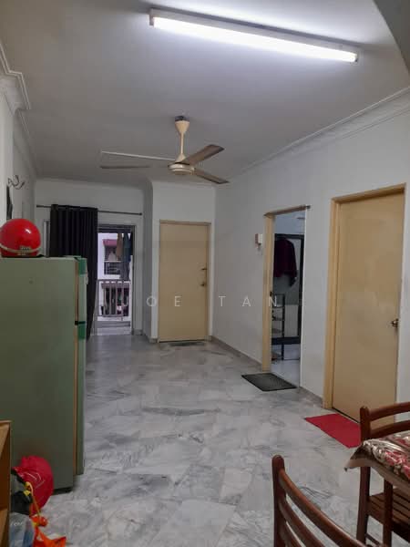 Apartment for Sale at Teratai Mewah Apartment Block 15,17,19,21 - Joe Tan - Living Room - PropertyGuru.com.my