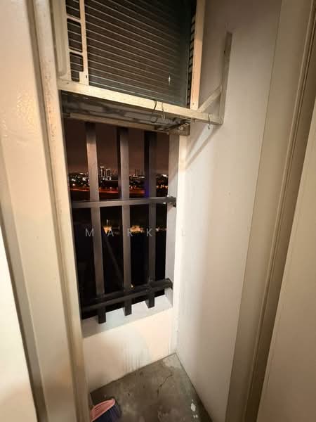 Servis Apartment untuk Dijual di Edusphere - Mark Lee - Balcony - PropertyGuru.com.my