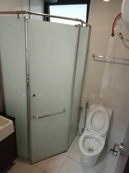 Condominium for Rent at Amberside @ Country Garden Danga Bay - Han Lu Yung - Bathroom - PropertyGuru.com.my
