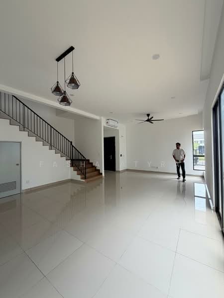 Semi-Detached House for Rent in Cyber 10 (Cyberjaya) - Fasha Atyra - Living Room - PropertyGuru.com.my