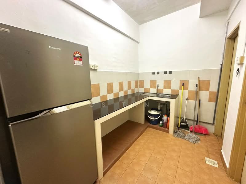 Pangsapuri untuk Disewa di Nusa Bestari Shoplot Apartment - CS Tan - PropertyGuru.com.my
