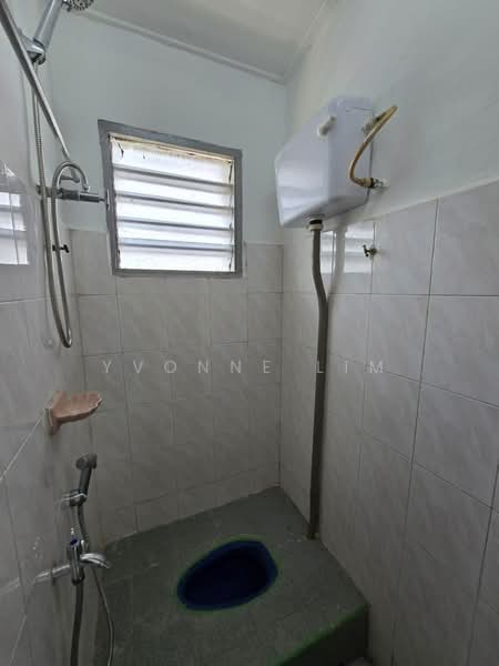 Rumah Teres 2 Tingkat untuk Dijual di Taman Bukit Rinting (Masai) - Yvonne Lim - Bathroom - PropertyGuru.com.my