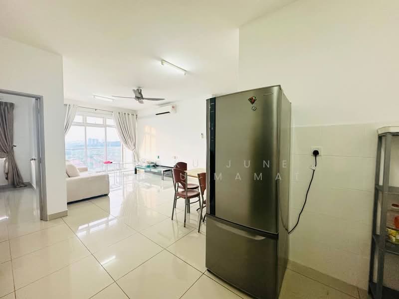 Kondominium untuk Dijual di Dwiputra Residences - Tengku June Tengku Mamat - Living Room - PropertyGuru.com.my