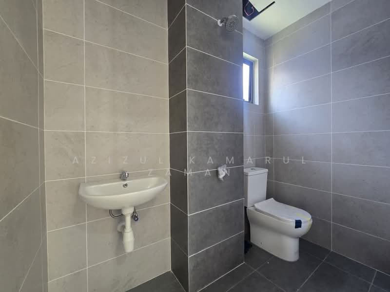 2-storey Terraced House for Sale in Sepang (Selangor) - Azizul Kamarul Zaman - Bathroom - PropertyGuru.com.my