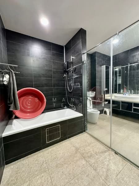 Semi-Detached House for Sale in Austin (Johor Bahru) - Samantha Teng - Bathroom - PropertyGuru.com.my