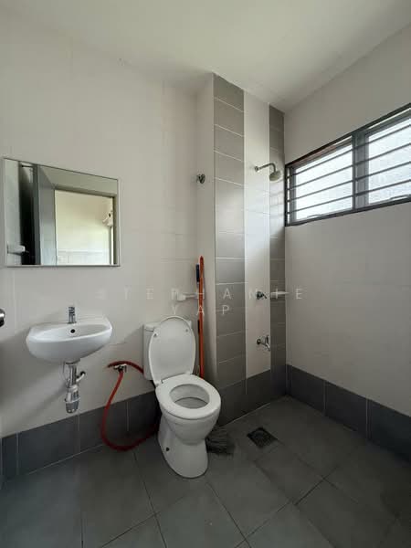 Rumah Teres 2 Tingkat untuk Dijual di Bandar Bukit Raja (Klang) - Stephanie Yap - Bathroom - PropertyGuru.com.my