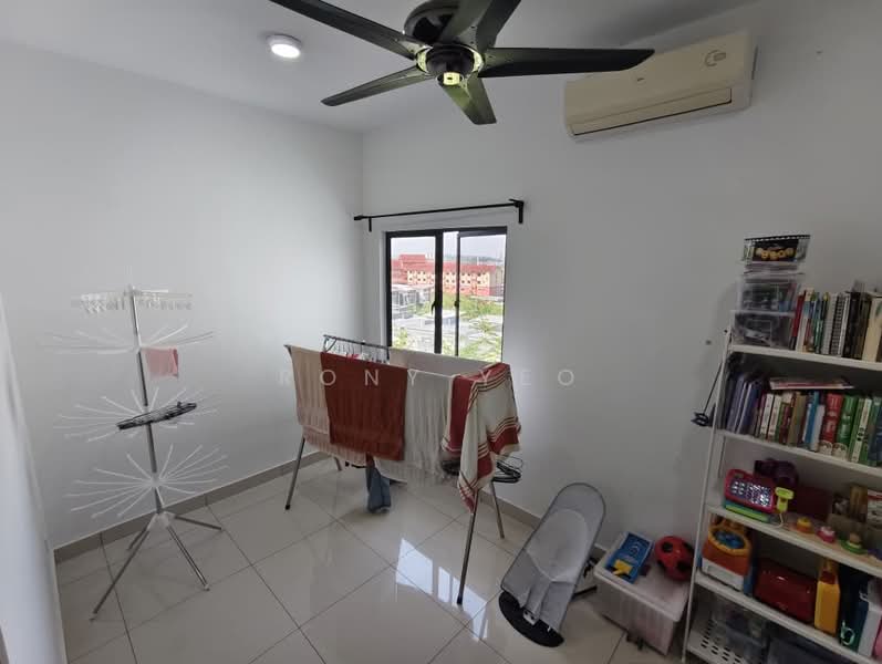 Condominium for Sale at Ameera Residence - Rony Yeo - SECOND BEDROOM - PropertyGuru.com.my
