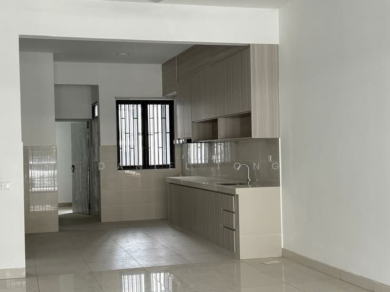 2-storey Terraced House for Rent in Elmina (Shah Alam) - Daniel Tong - Kitchen - PropertyGuru.com.my