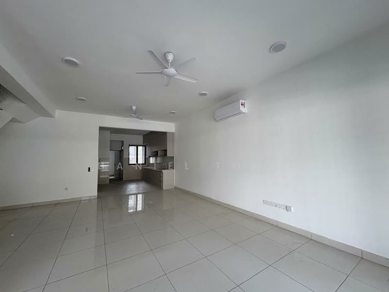 2-storey Terraced House for Rent in Elmina (Shah Alam) - Daniel Tong - Living Room - PropertyGuru.com.my