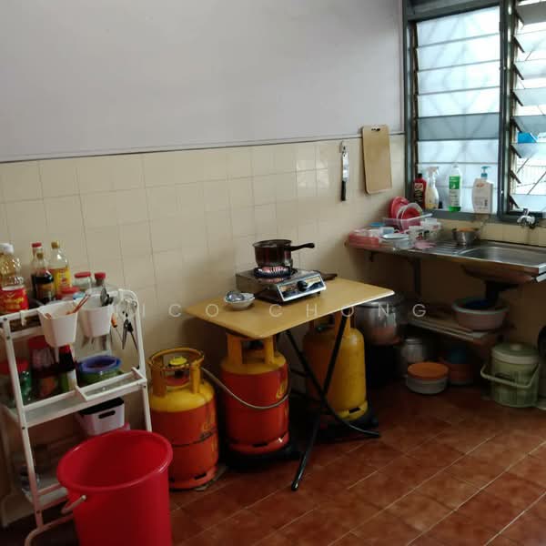 1-storey Terraced House for Sale in Taman Johor Jaya (Johor Bahru) - Nico Chong - Kitchen - PropertyGuru.com.my