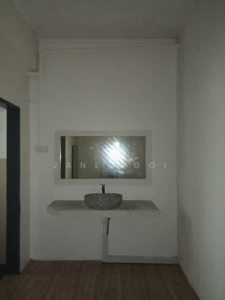 Shop for Rent in Permas Jaya (Johor Bahru) - Jane Ngoi - Bathroom - PropertyGuru.com.my