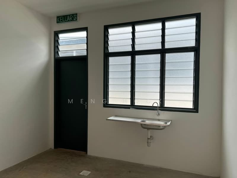 Shop / Office for Rent in Bandar Putra (Kulai) - Meng Hock - Interior - PropertyGuru.com.my