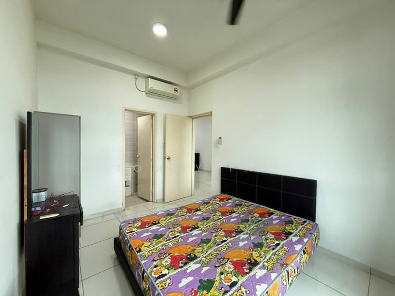Service Residence for Sale at D'Summit Residences - Tommy Tai - Bedroom - PropertyGuru.com.my