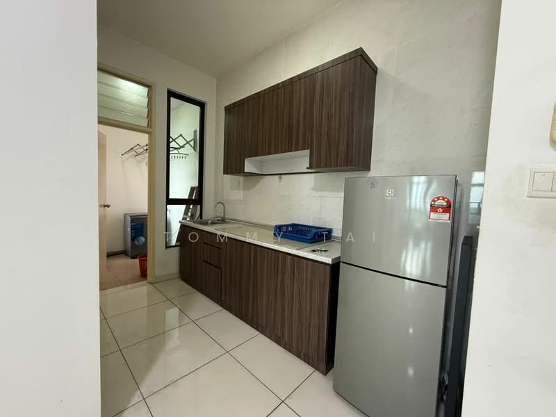 Service Residence for Sale at D'Summit Residences - Tommy Tai - Kitchen - PropertyGuru.com.my