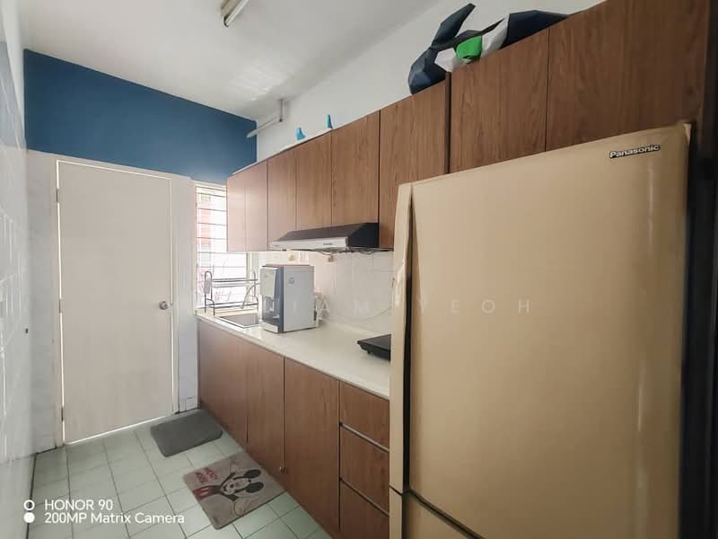 Apartment for Sale at Pangsapuri Sri Kemuning - William Yeoh - Kitchen - PropertyGuru.com.my