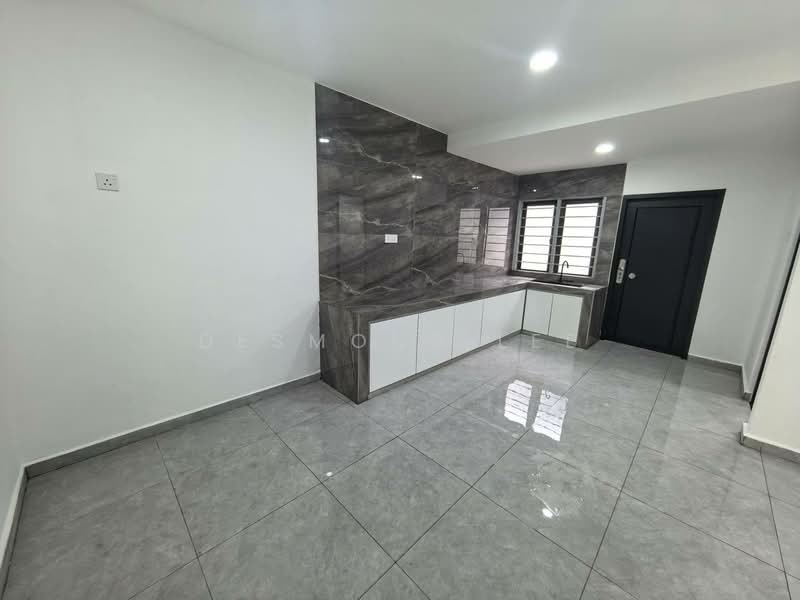 2-storey Terraced House for Sale in Taman Ungku Tun Aminah (Skudai) - Desmond Lee - Kitchen - PropertyGuru.com.my