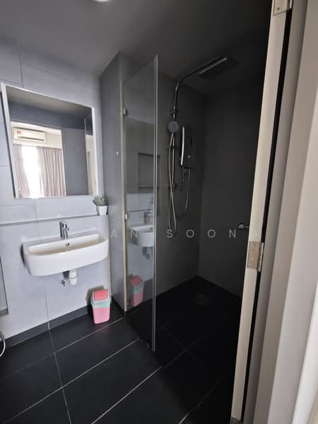Service Residence for Rent at Jesselton Quay CityPads - Susan Soong - Bathroom - PropertyGuru.com.my