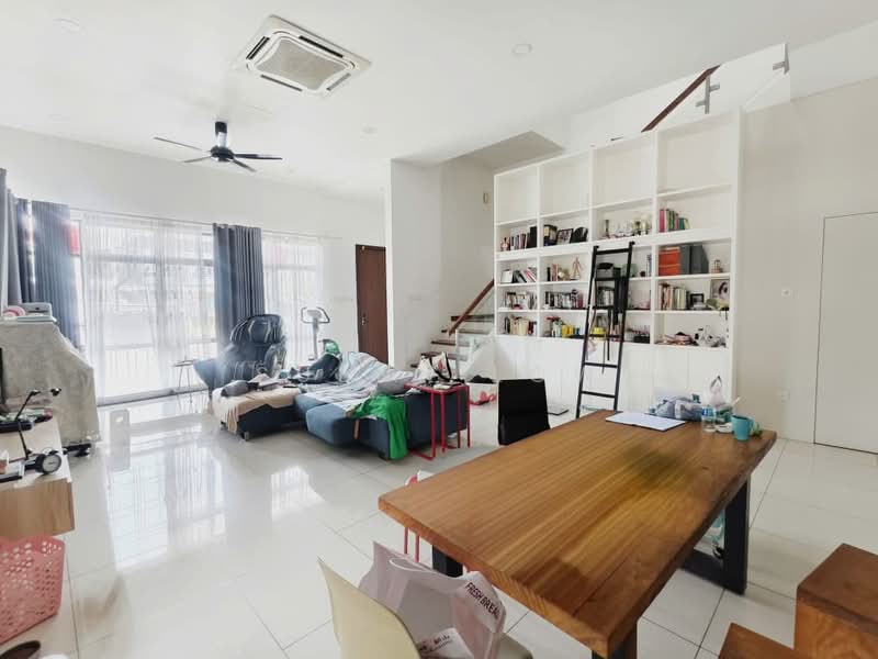 2-storey Terraced House for Sale in Johor Bahru (Johor) - Suenn Low - Living Room - PropertyGuru.com.my