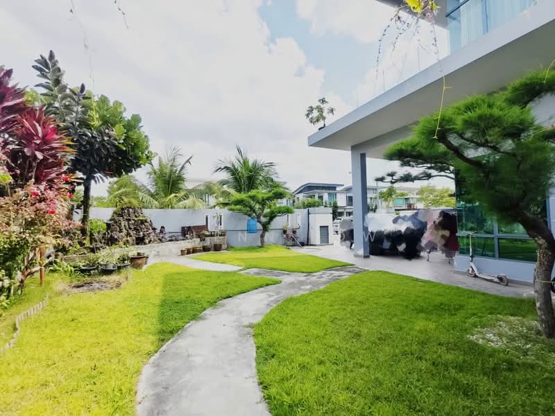 2-storey Terraced House for Sale in Johor Bahru (Johor) - Suenn Low - Garden - PropertyGuru.com.my