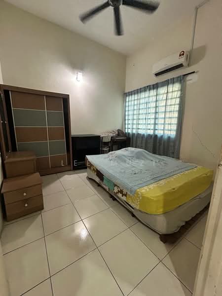 2-storey Terraced House for Sale in Ipoh (Perak) - Lee Muzi - Bedroom - PropertyGuru.com.my