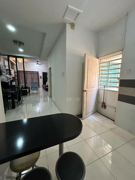 2-storey Terraced House for Sale in Ipoh (Perak) - Lee Muzi - Living Room - PropertyGuru.com.my