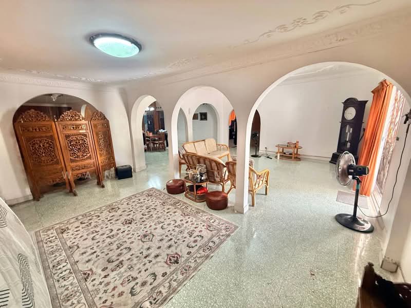 Bungalow for Sale in Klang (Selangor) - Wan Azlan Ahmad - Living Room - PropertyGuru.com.my