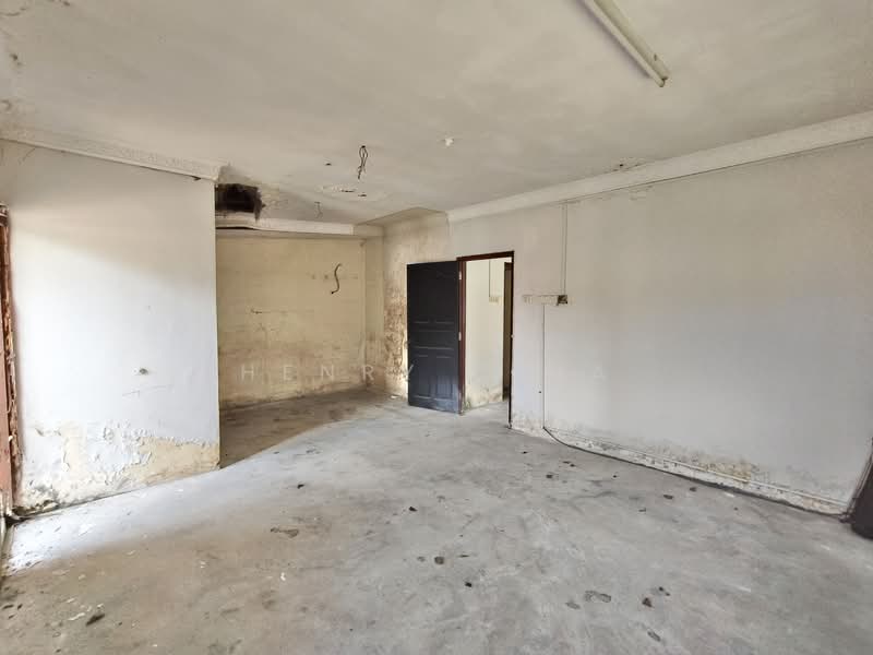 2-storey Terraced House for Sale in Taman Billion (Kuala Lumpur) - Henry Chia - Interior - PropertyGuru.com.my