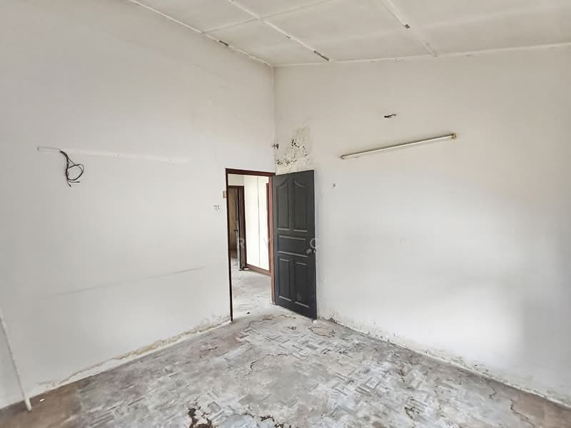 2-storey Terraced House for Sale in Taman Billion (Kuala Lumpur) - Henry Chia - Interior - PropertyGuru.com.my