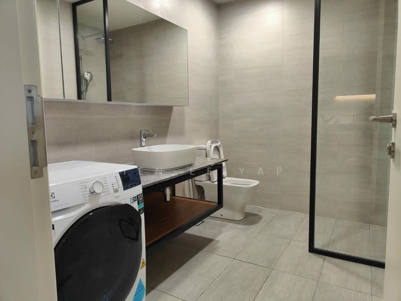 Servis Apartment untuk Dijual di Residensi Solaris Parq - Tien Ee Yap - Bathroom - PropertyGuru.com.my