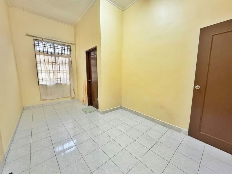 Rumah Berkembar untuk Dijual di Bandar Putra (Kulai) - Amir Faris Rusli - Interior - PropertyGuru.com.my