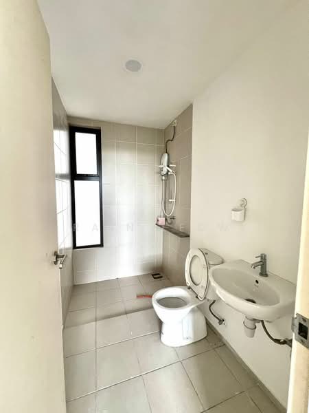 Condominium for Sale at Windows on The Park - Rain Leow - Bathroom - PropertyGuru.com.my