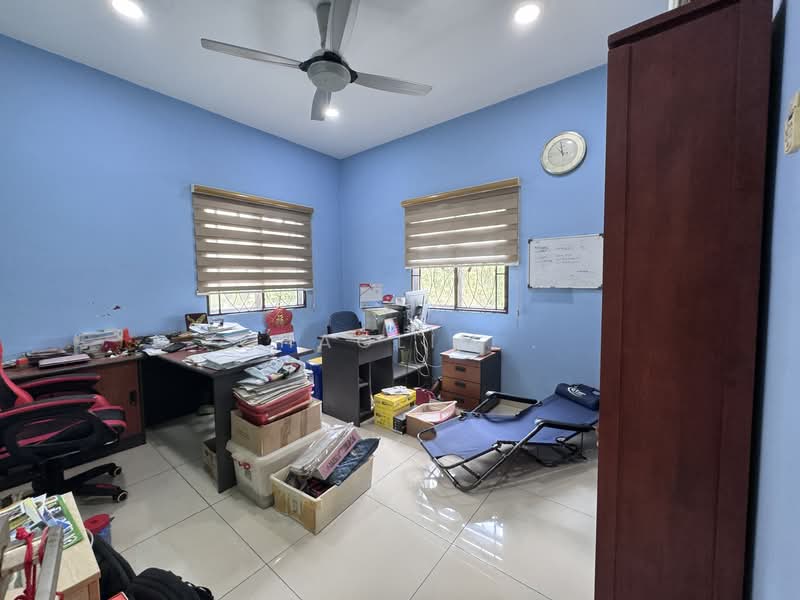 Bungalow for Sale in Seri Kembangan (Selangor) - ChaoLim . - Study - PropertyGuru.com.my