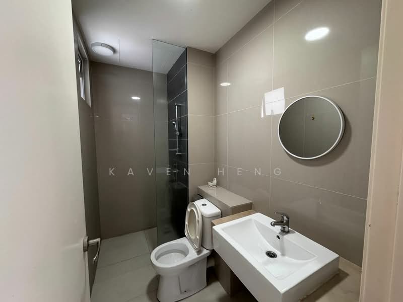 Servis Apartment untuk Disewa di Desa Green - Kaven Heng - Bathroom - PropertyGuru.com.my