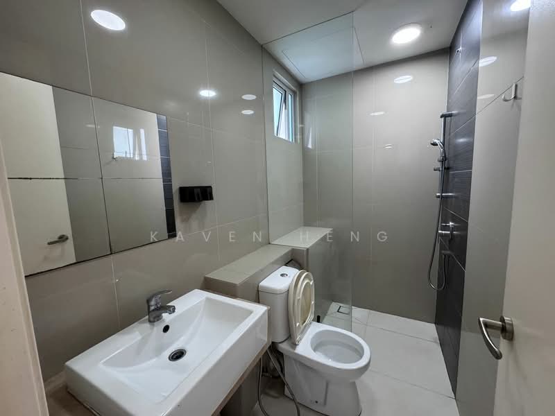 Servis Apartment untuk Disewa di Desa Green - Kaven Heng - Bathroom - PropertyGuru.com.my