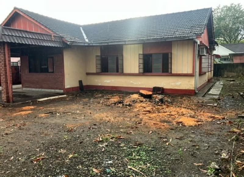 Bungalow for Rent in Taman Green Lane (Jelutong) - Jeff Ooi - Exterior - PropertyGuru.com.my