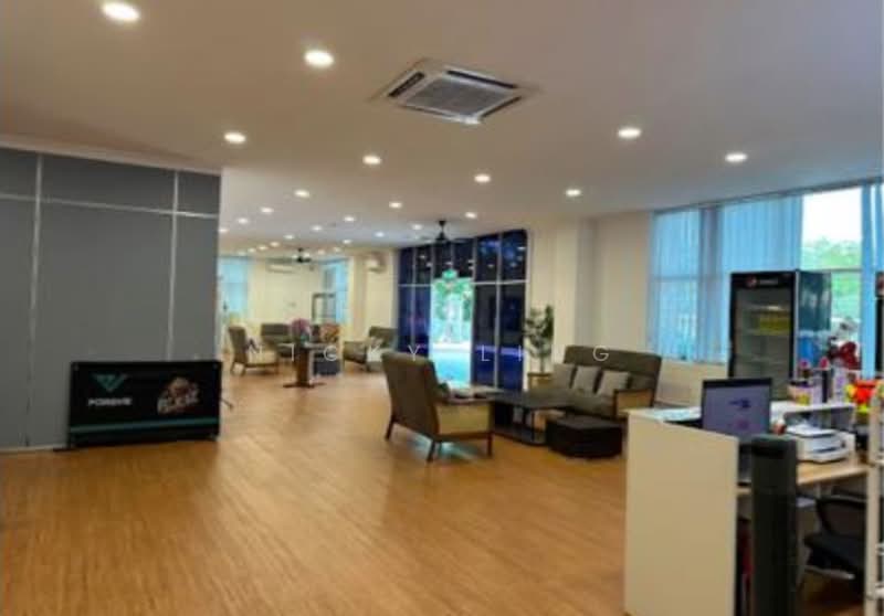 Warehouse for Rent in Taman Perindustrian Subang (Subang Jaya) - Nicky Ling - Living Room - PropertyGuru.com.my